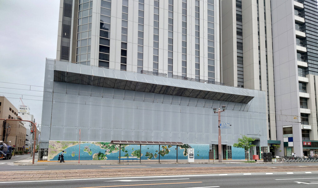 「外壁工事仮囲いアート」_2.jpg
